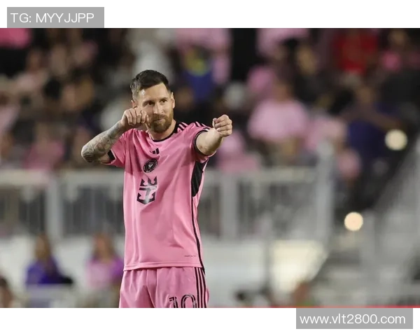 足球明星戴帽子的原因揭秘及其背后的文化象征意义